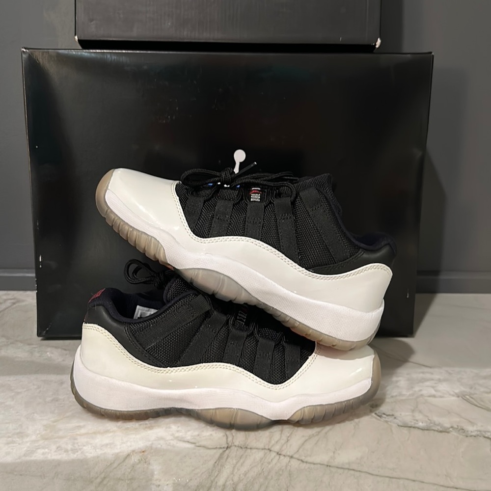 Air Jordan 11 Retro Low "Tuxedo" GS 3.5